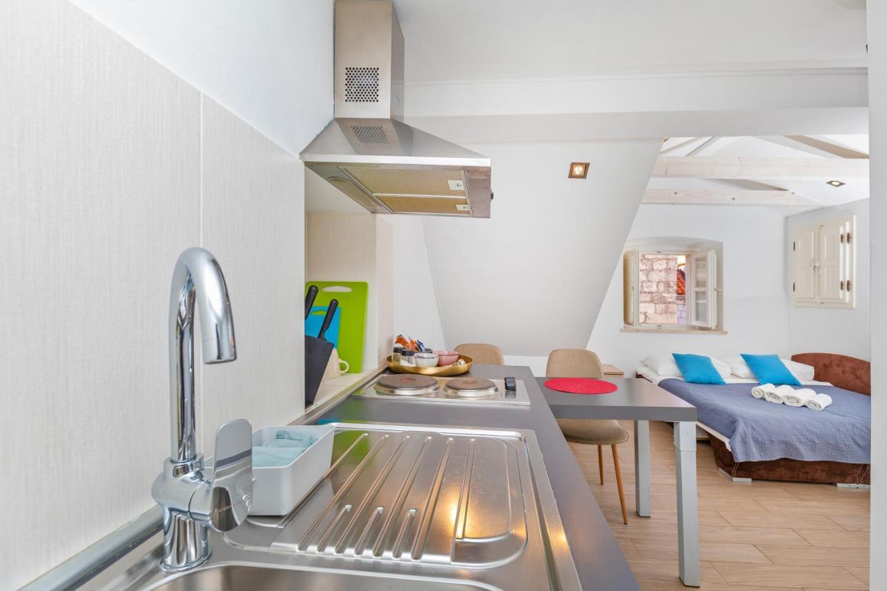 Rafael & Old Town By Duhomes Apartman *
